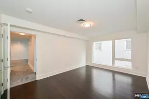 310 Cliff Ln C002D, Cliffside Park, NJ 07010 - Photo 21