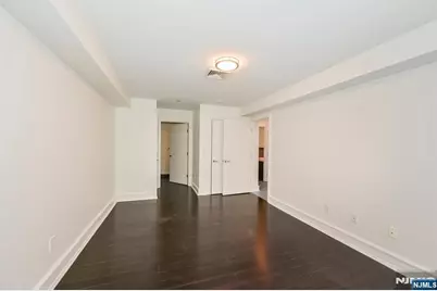 310 Cliff Lane C002D #C002D, Cliffside Park, NJ 07010 - Photo 17