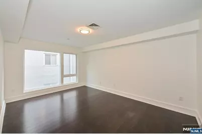 310 Cliff Lane C002D #C002D, Cliffside Park, NJ 07010 - Photo 19