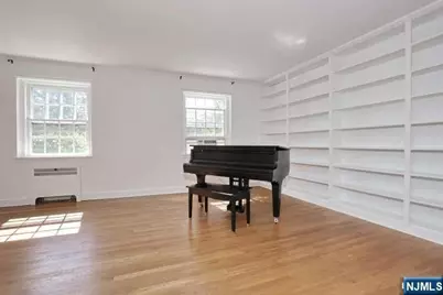 185 E Palisade Avenue A2A #A2A, Englewood, NJ 07631 - Photo 7