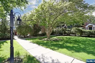 185 E Palisade Avenue A2A #A2A, Englewood, NJ 07631 - Photo 21
