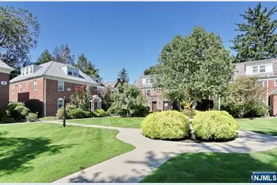 185 E Palisade Avenue A2A #A2A, Englewood, NJ 07631 - Photo 3