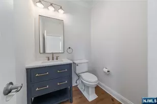 402 Kingston Ct, West New York, NJ 07093 - Photo 13