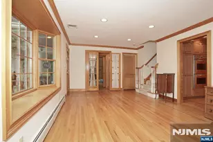 8 Le Roy Pl, Park Ridge, NJ 07656 - Photo 9