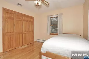 8 Le Roy Pl, Park Ridge, NJ 07656 - Photo 33