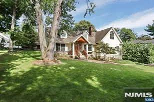 8 Le Roy Pl, Park Ridge, NJ 07656 - Photo 39
