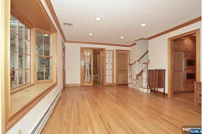 8 Le Roy Place, Park Ridge, NJ 07656 - Photo 9
