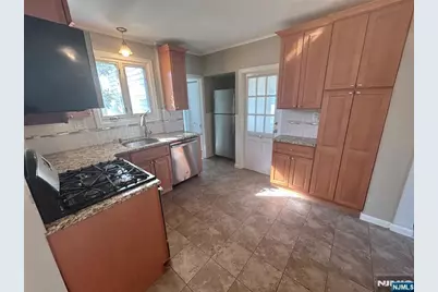58 Buena Vista Avenue 1 #1, Hawthorne, NJ 07506 - Photo 7