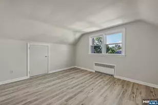 122 Westview Ave, Paramus, NJ 07652 - Photo 7
