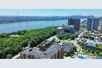 2050 Central Road 203 #203, Fort Lee, NJ 07024 - Photo 41