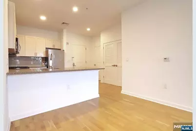 2050 Central Road 203 #203, Fort Lee, NJ 07024 - Photo 7