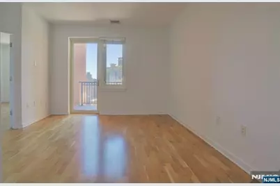 2050 Central Road 203 #203, Fort Lee, NJ 07024 - Photo 13