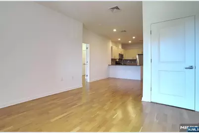 2050 Central Road 203 #203, Fort Lee, NJ 07024 - Photo 11