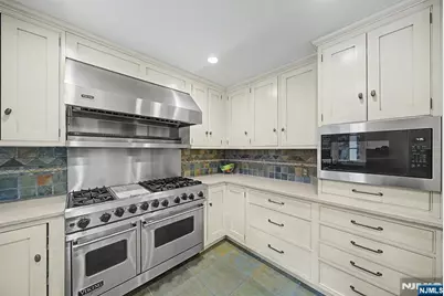 22 Birchwood Place, Tenafly, NJ 07670 - Photo 15