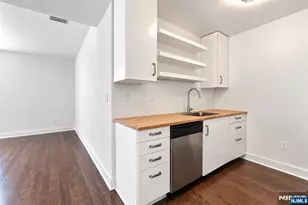 941 Blvd 3C, Weehawken, NJ 07086 - Photo 5