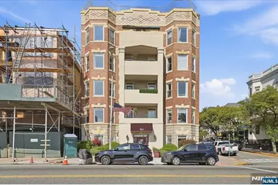 941 Boulevard 3C #3C, Weehawken, NJ 07086 - Photo 17