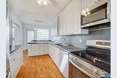 250 Gorge Road 9I #9i, Cliffside Park, NJ 07010 - Photo 7