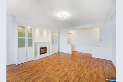 250 Gorge Road 9I #9i, Cliffside Park, NJ 07010 - Photo 5