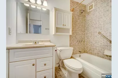 250 Gorge Road 9I #9i, Cliffside Park, NJ 07010 - Photo 17