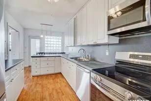 250 Gorge Road 9I, Cliffside Park, NJ 07010 - Photo 7