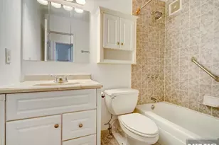 250 Gorge Road 9I, Cliffside Park, NJ 07010 - Photo 17