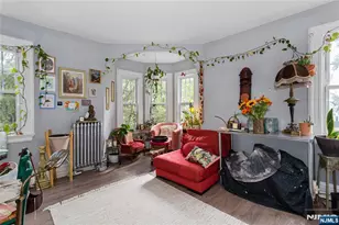 298 Carmita Ave 2nd Floor, Rutherford, NJ 07070 - Photo 3