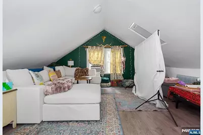 298 Carmita Avenue 2nd Floor #2nd floor, Rutherford, NJ 07070 - Photo 21