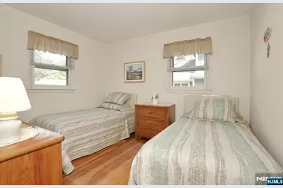 429 Polly Ann Terrace, Paramus, NJ 07652 - Photo 21