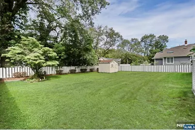 429 Polly Ann Terrace, Paramus, NJ 07652 - Photo 37