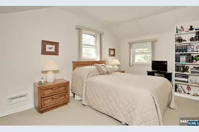 429 Polly Ann Terrace, Paramus, NJ 07652 - Photo 23