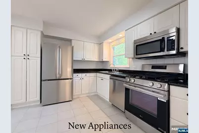 217 Rockland Avenue, Norwood, NJ 07648 - Photo 5