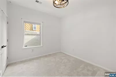 231 Hancock Avenue 2 #2, Jersey City, NJ 07307 - Photo 9