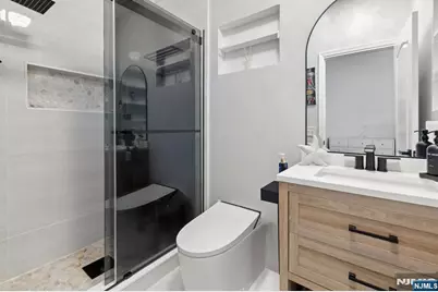 231 Hancock Avenue 2 #2, Jersey City, NJ 07307 - Photo 11