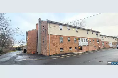 18B Lakeview Avenue, Leonia, NJ 07605 - Photo 13
