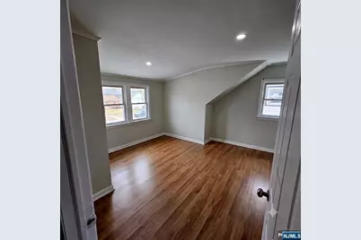 136 Isabelle Street, Metuchen, NJ 08840 - Photo 19