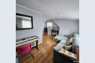 136 Isabelle Street, Metuchen, NJ 08840 - Photo 27