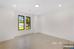 193 Homestead Rd, Paramus, NJ 07652 - Photo 19