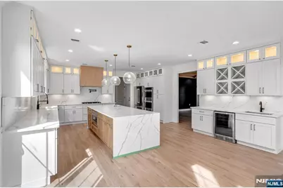 193 Homestead Road, Paramus, NJ 07652 - Photo 17