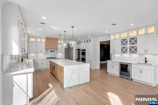 193 Homestead Rd, Paramus, NJ 07652 - Photo 17