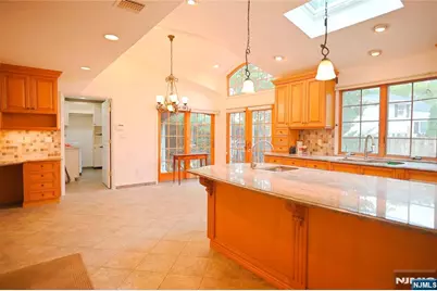 1033 Harvard Place, Fort Lee, NJ 07024 - Photo 3