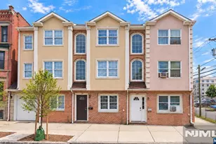 20 Kinney St, Newark, NJ 07102 - Photo 1