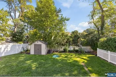 195 Stonehouse Road, Bloomfield, NJ 07028 - Photo 39