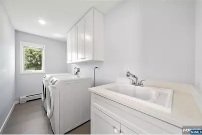506 Westview Avenue, Cliffside Park, NJ 07010 - Photo 23