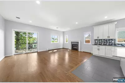 506 Westview Avenue, Cliffside Park, NJ 07010 - Photo 9