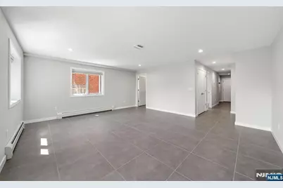 506 Westview Avenue, Cliffside Park, NJ 07010 - Photo 25