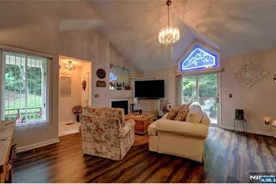 39 Ridgeview Terrace, Jefferson Township, NJ 07438 - Photo 9