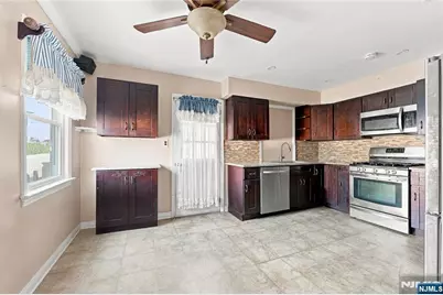 18 Memphis Avenue, Belleville, NJ 07109 - Photo 3