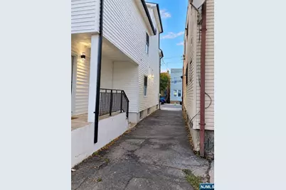 307 Ann Street, Harrison, NJ 07029 - Photo 5