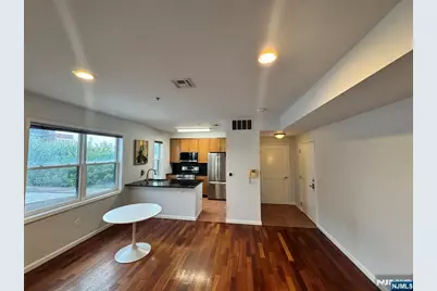 515 30th Street 2B #2B, Union City, NJ 07087 - Photo 3
