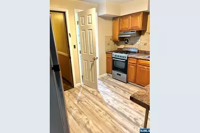 248 W Forest Avenue 1 #1, Englewood, NJ 07631 - Photo 5